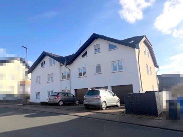 Hauptbild ---4 Zimmer-Obergeschoss-Wohnung mit Balkon und Garage in bevorzugter Wohnlage---